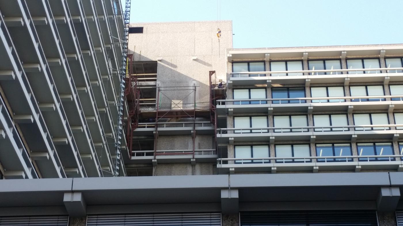 Andamio Colgante - Vista general con andamio en posición