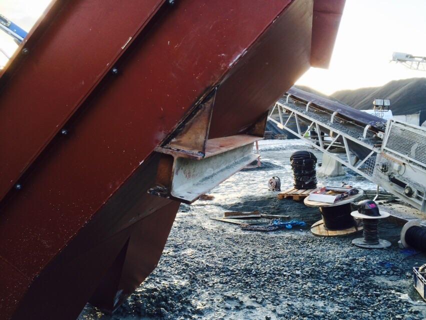 Separador de descarga de granito - Instalación en planta